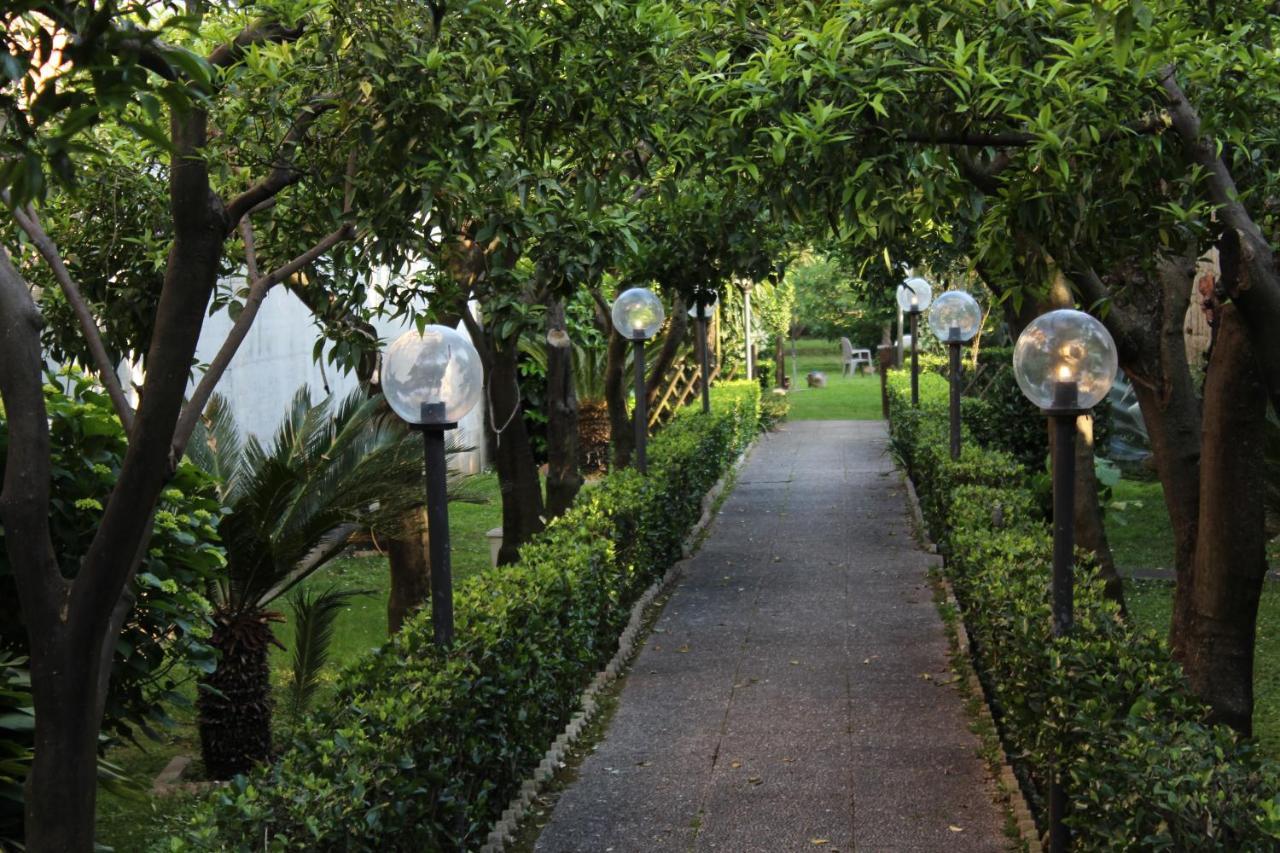 Il Giardino Degli Agrumi Caserta Exteriör bild