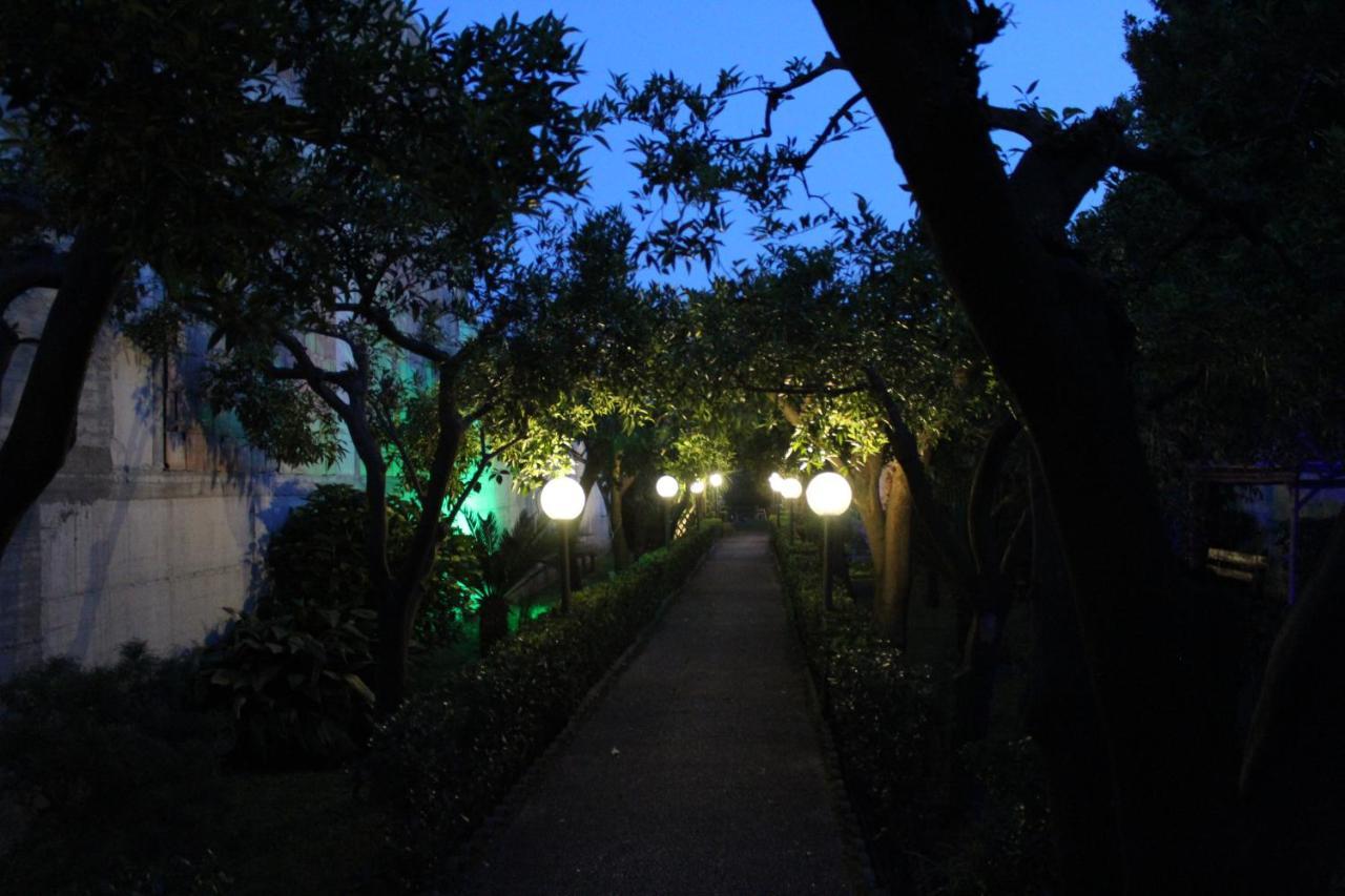 Il Giardino Degli Agrumi Caserta Exteriör bild